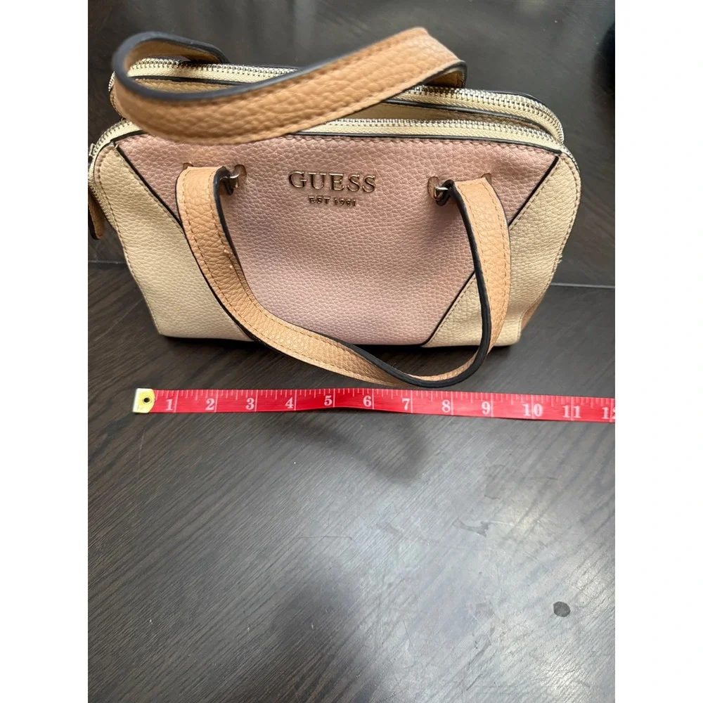 Guess Colorblock Satchel‎ Handbag Pink Cream Tan Pebbled Crossbody Bag